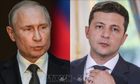 Presiden Rusia dan Presiden Ukraina membahas penyelenggaraan perundingan
