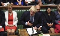 Masalah Brexit: PM Inggris gigih tidak mengundurkan hari “bercerai”