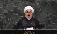 Presiden AS dan Iran mengeluarkan pernyataan yang bertentangan tentang perintah embargo