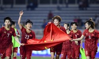 PM Nguyen Xuan Phuc Memuji Tekat dan Semangat yang Luar Biasa dari Tim Sepak Bola Putri Vietnam