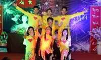 Mahasiswa Vietnam di Kamboja Bergembira Menyambut Tahun Baru 2020