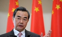 Menlu Tiongkok melakukan pembicaraan telepon dengan Menteri banyak negara untuk mengungkapkan masalah dengan nama virus