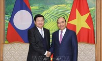 PM Laos Mengakhiri Kunjungan di Vietnam dan Menghadiri Persidangan ke-43 Komite AntarPemerintah tentang Kerja Sama Bilateral Vietnam-Laos