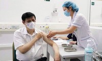 Kementerian Kesehatan Vietnam Gelarkan Vaksinasi Covid-19 ke-3