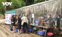 Perkenalan Pola “Tukar Sampah untuk Dapatkan Makanan” dan Beberapa Kekhasan Taman Nasional Cuc Phuong