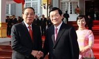 Staatspräsident Truong Tan Sang beendet Laosbesuch
