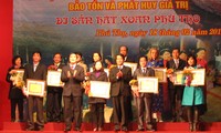 Auszeichnung für Menschen und Organisationen zur Bewahrung des Xoan-Gesangs