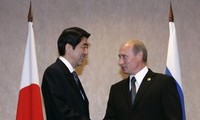 Japan und Russland werden Verhandlungen über einen Friedenvertrag fortsetzen
