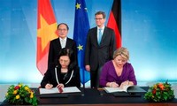Vietnam und Deutschland unterzeichnen das Projekt “Deutsches Haus”