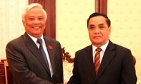 Vize-Parlamentspräsident besucht Laos