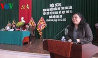 Vize-Parlamentspräsidentin Tong Thi Phong trifft Wähler in Dak Lak