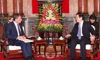 Staatspräsident Truong Tan Sang empfängt Generalsekretär der russischen Energiekommission
