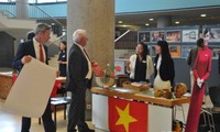 Vietnam beiteiligt sich am Botschaftstag in Deutschland