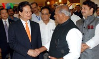 Tätigkeiten des Premierministers Nguyen Tan Dung in Indien