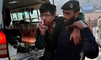 Taliban töten mehr als 100 Menschen in einer Schule im pakistanischen Peschawar