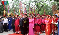 Staatspräsident Truong Tan Sang nimmt an Zeremonie zum Todestag der Hung-Könige teil