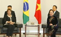 Vize-Staatspräsident Nguyen Thi Doan trifft Brasiliens Präsidentin