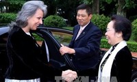 Vize-Staatspräsidentin Nguyen Thi Doan trifft Bulgariens Vize-Präsidentin Margarita Popova