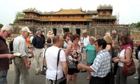 Anzahl der Touristen in Hue und Khanh Hoa steigt zum traditionellen Tetfest