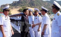Staatspräsident Truong Tan Sang nimmt an der Einweihung des internationalen Hafens Cam Ranh teil