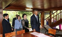 US-Präsident Barack Obama besucht Stelzenhaus von Präsident Ho Chi Minh