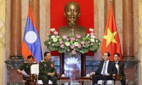 Staatspräsident Tran Dai Quang trifft hochrangige Vertreter aus Laos und Kuba