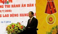 Staatspräsident Tran Dai Quang nimmt an der Feier zum 70. Jahrestag der Vollstreckung der Zivilurtei