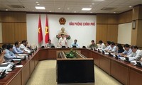 Vize-Premierminister Vuong Dinh Hue leitet Sitzung über die nachhaltige Armutsminderung
