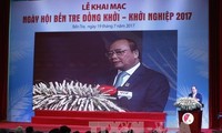 Premierminister Nguyen Xuan Phuc besucht die Provinz Ben Tre