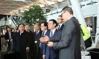 Vize-Premierminister Vuong Dinh Hue besucht den Konzern Zürich Airport