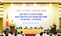 Premierminister Nguyen Xuan Phuc: Presse leistet einen großen Beitrag zum Aufbau des Landes