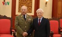 KPV-Generalsekretär, Staatspräsident Nguyen Phu Trong empfängt die kubanische militärische Delegation