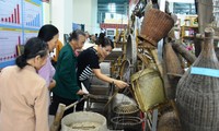 Ausstellung “Thanh Hoa früher und heute” weckt den Stolz auf die Tradition der Provinz Thanh Hoa