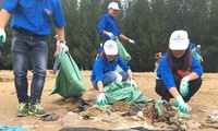 Aktionsmonat für Umwelt und Anti-Plastikmüll-Bewegung starten