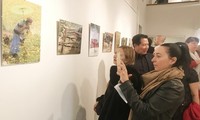 Eröffnung der Fotoausstellung “Der vietnamesische Herzschlag” in Ungarn