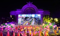 Eröffnung des Festivals “Don ca tai tu – Schatz des südlichen Gebiets des Landes”