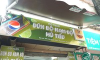 Nudeln mit gebratenem Rindfleisch aus Südvietnam – Ein beliebtes Gericht der Vietnamesen
