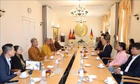 Die Delegation des vietnamesischen buddhistischen Verbands besucht Deutschland