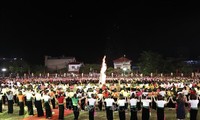 Mehr als 2000 Menschen werden am großen Xoe-Tanz in Yen Bai teil