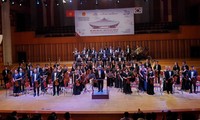 Das vietnamesische Sinfonieorchester tritt in Südkorea auf