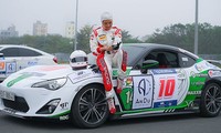 Nguyen Gia Bao – die erste vietnamesische Rennfahrerin bei einem französischen Motorrennen