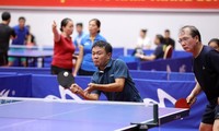 Mehr als 200 Menschen nehmen am Tischtennisturnier des vietnamesischen Journalistenverbands teil