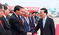 Staatspräsident Vo Van Thuong beendet seinen offiziellen Besuch in Laos