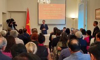 Staatspräsident Vo Van Thuong endet seinen Besuch in Österreich und beginnt seinen Besuch in Italien