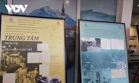 Ausstellung „Hoan-Kiem-See, Treffpunkt von Osten und Westen” erweckt schöne Erinnerungen an damaliges Hanoi