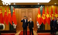 Gespräch zwischen KPV-Generalsekretär Nguyen Phu Trong und Generalsekretär der KP Chinas Xi Jinping