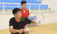 Der vietnamesische Badmintonspieler schlägt im europäischen Turnier den höherrangigen Gegner