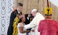 프란치스코 교황 “아마존은 우리 지구에 필수적, 화재 통제되기를“