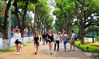 9 개월 동안 하노이 관광객 수가 9.5% 증가