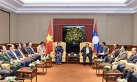 응우옌 티 낌 응언 국회의장, 라오스 국가주석과 회견